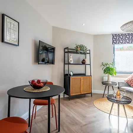 The Siding - Option Of Super King Bed Or 2 Singles * York